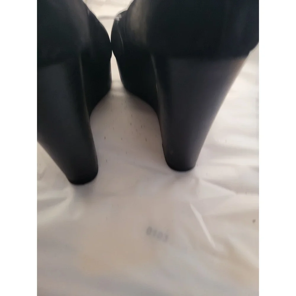Report Womens Black Wedge Pumps Leopard Print Lining Almond Toe Heels